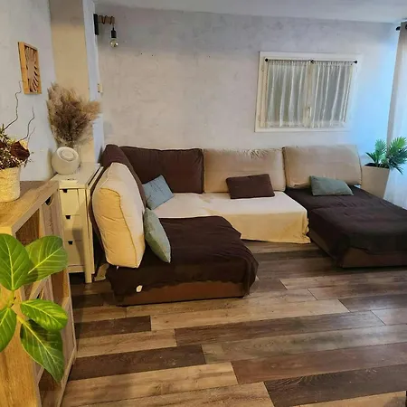 Le Celeste Maison De Village Avec Toit Terrasse Holiday home *