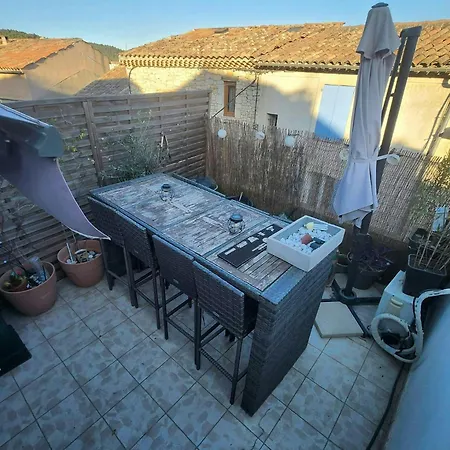 Le Celeste Maison De Village Avec Toit Terrasse Holiday home Greoux-les-Bains