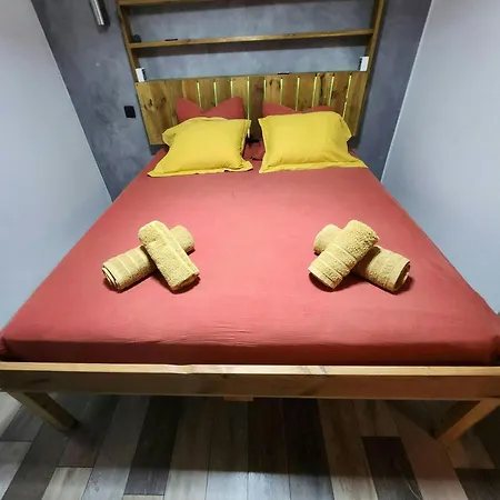 Holiday home Le Celeste Maison De Village Avec Toit Terrasse Greoux-les-Bains