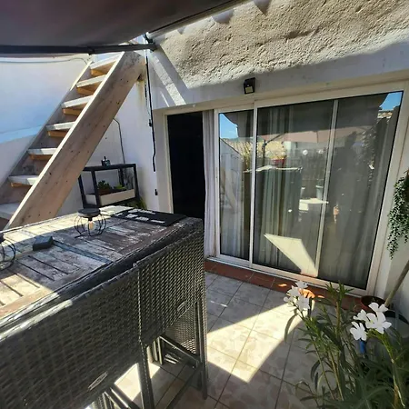 Le Celeste Maison De Village Avec Toit Terrasse Holiday home