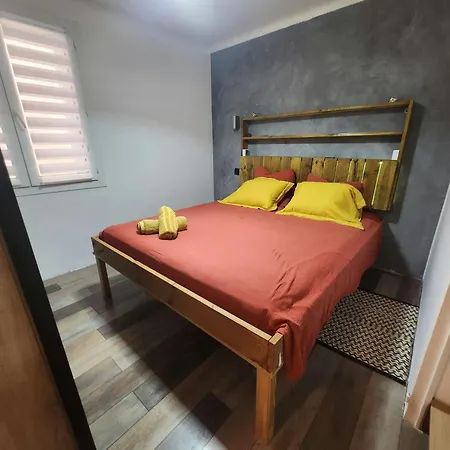 Le Céleste au Cœur du village avec toit terrasse Casa vacanze Gréoux-les-Bains