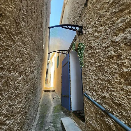 Casa de Férias Le Celeste Au Coeur Du Village Avec Toit Terrasse