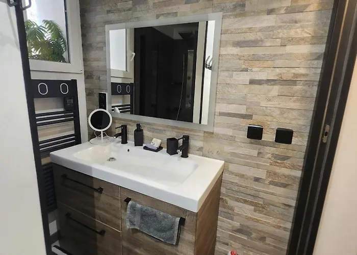 Le Celeste Au Coeur Du Village Avec Toit Terrasse *