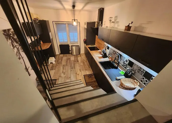 Le Celeste Au Coeur Du Village Avec Toit Terrasse * Gréoux-les-Bains